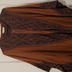 Poncho with zipper and hood